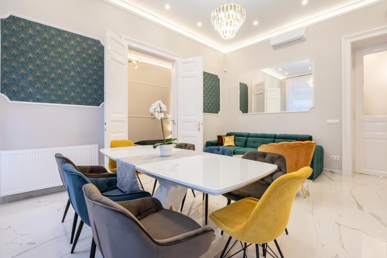 Premium Art Deco Apartment At Broadway // 4Bdr & 3Br Budapeşte Dış mekan fotoğraf