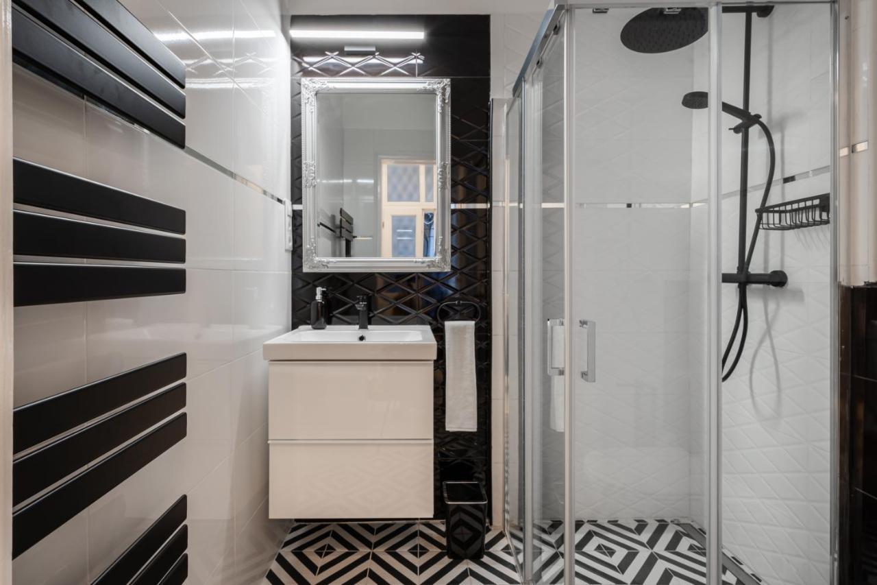 Premium Art Deco Apartment At Broadway // 4Bdr & 3Br Budapeşte Dış mekan fotoğraf