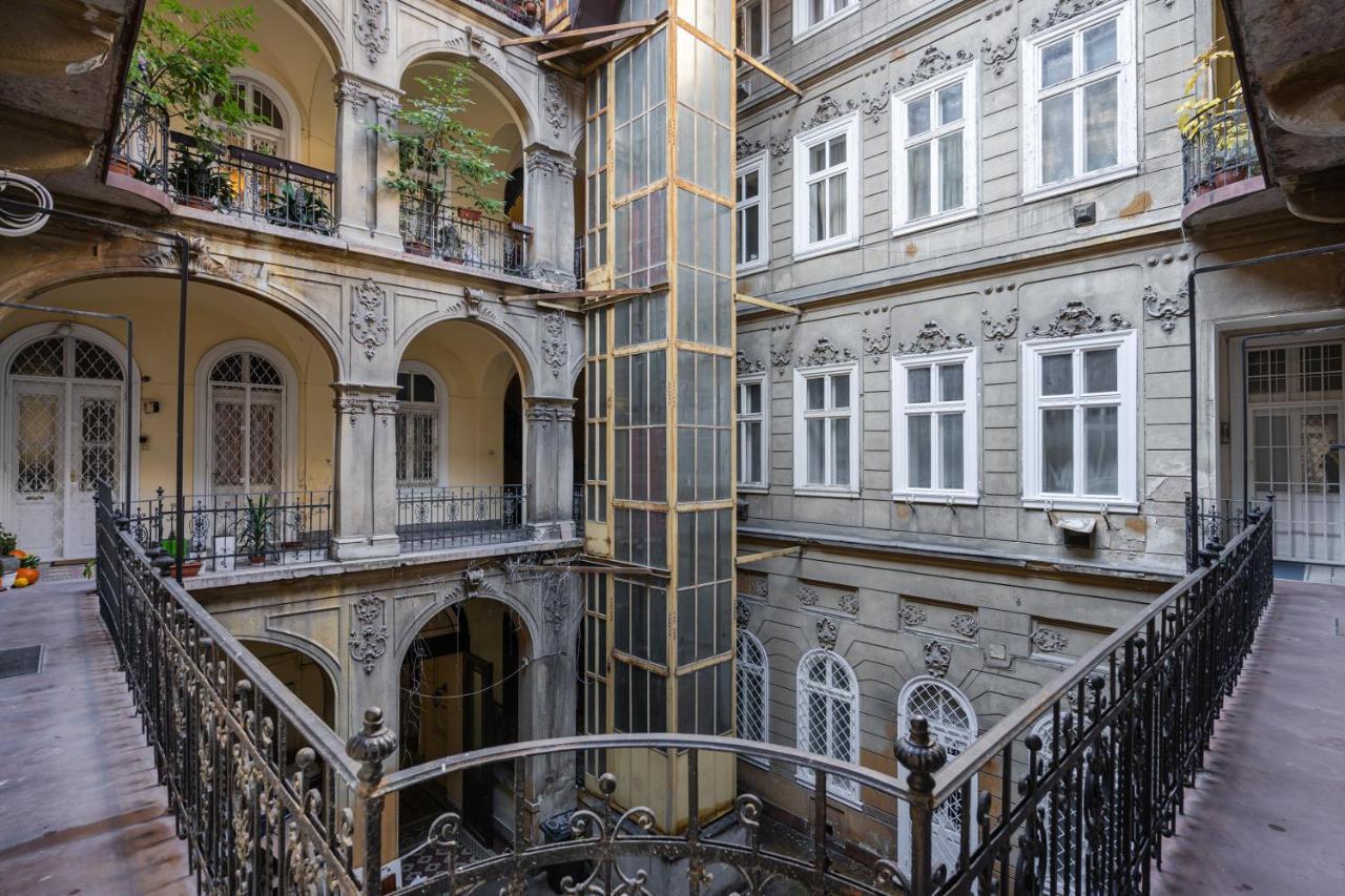 Premium Art Deco Apartment At Broadway // 4Bdr & 3Br Budapeşte Dış mekan fotoğraf